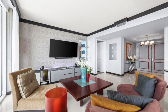 347 N NEW RIVER Drive E PH4, Fort Lauderdale, FL 33301