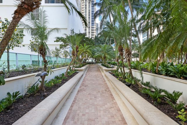 347 N NEW RIVER Drive E PH4, Fort Lauderdale, FL 33301