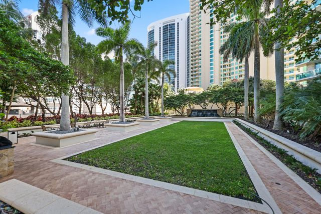 347 N NEW RIVER Drive E PH4, Fort Lauderdale, FL 33301