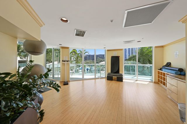 347 N NEW RIVER Drive E PH4, Fort Lauderdale, FL 33301