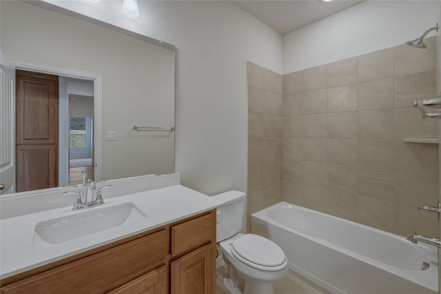 3518 Helena Street, Gainesville, TX 76240