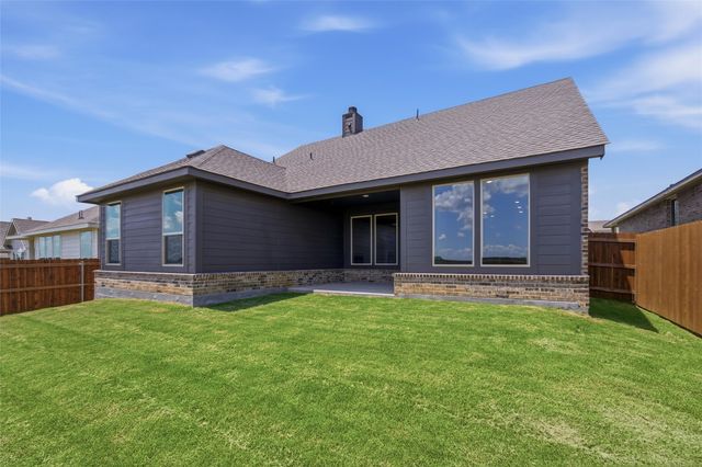 3518 Helena Street, Gainesville, TX 76240