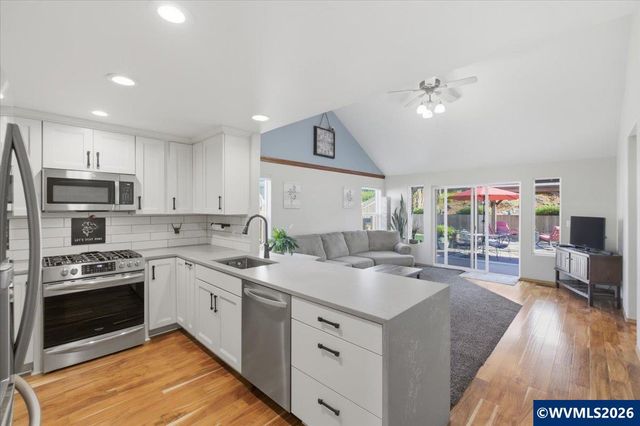 3221 NE Siuslaw Av, Albany, OR 97321