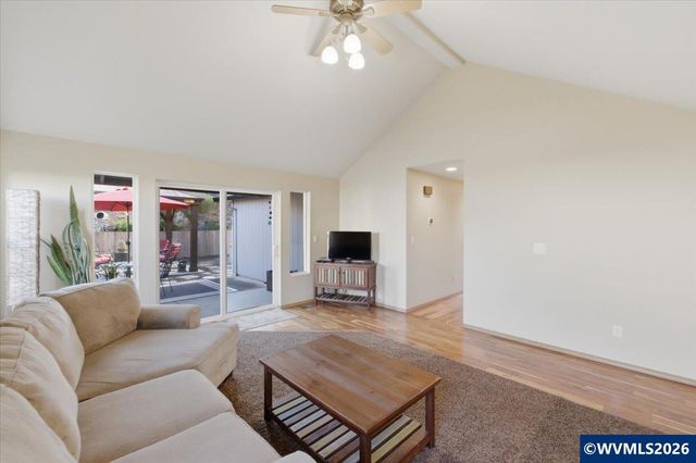 3221 NE Siuslaw Av, Albany, OR 97321