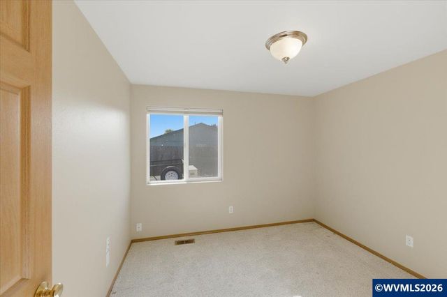 3221 NE Siuslaw Av, Albany, OR 97321