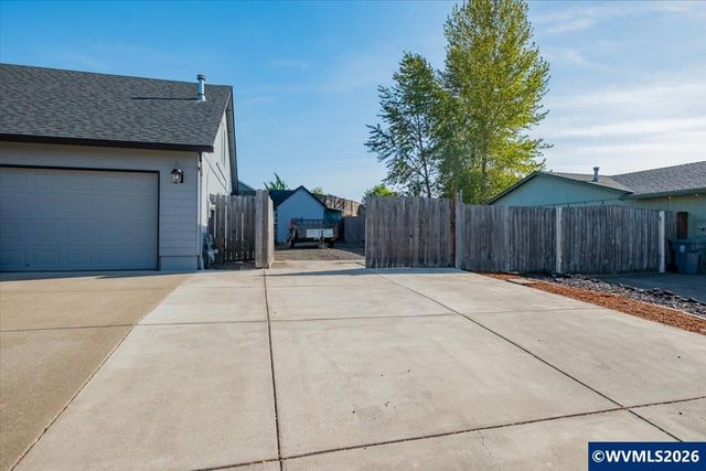 3221 NE Siuslaw Av, Albany, OR 97321