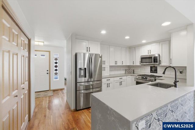 3221 NE Siuslaw Av, Albany, OR 97321