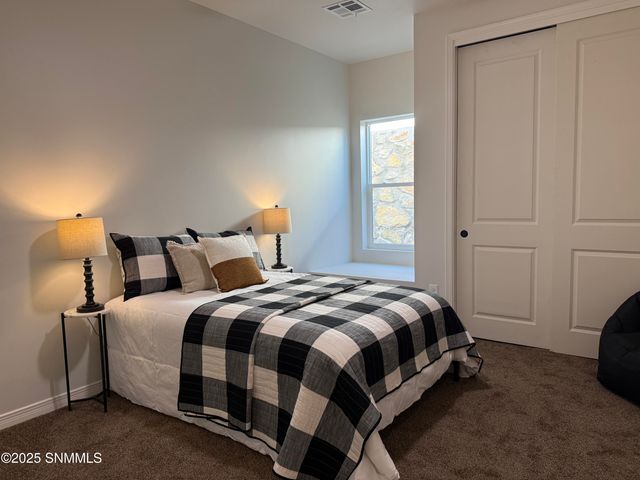 1047 Corte Aguila, Las Cruces, NM 88011