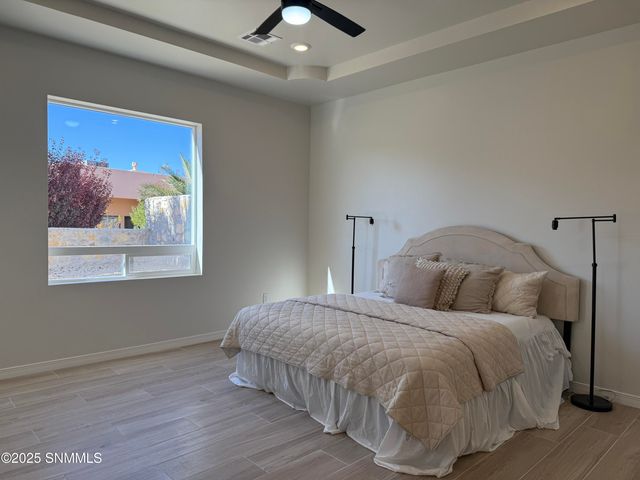 1047 Corte Aguila, Las Cruces, NM 88011