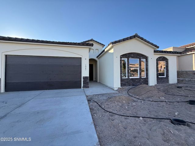 1047 Corte Aguila, Las Cruces, NM 88011