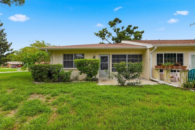 2211 LARK CIRCLE W D, Palm Harbor, FL 34684