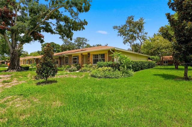 2211 LARK CIRCLE W D, Palm Harbor, FL 34684