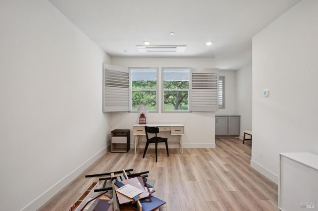 218 Verandah Ave, Novato, CA 94945