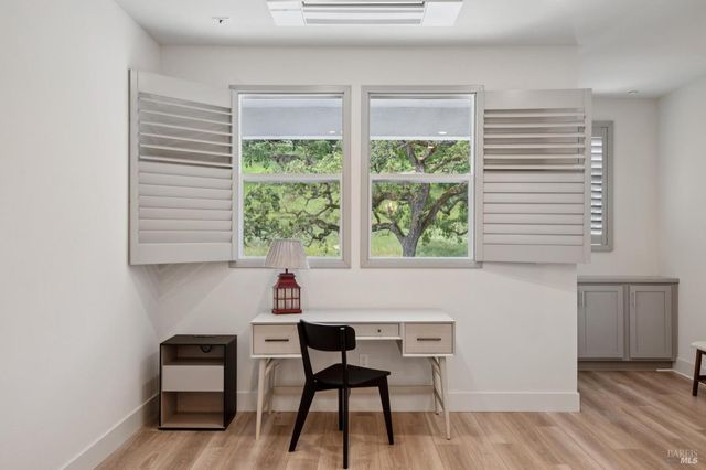 218 Verandah Ave, Novato, CA 94945