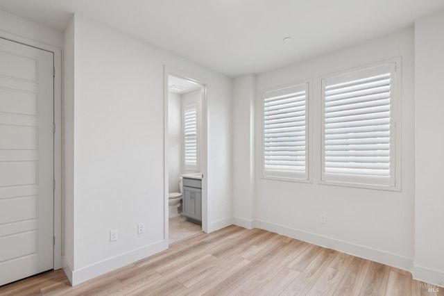 218 Verandah Ave, Novato, CA 94945