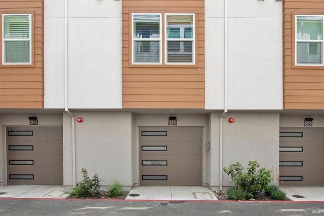 218 Verandah Ave, Novato, CA 94945