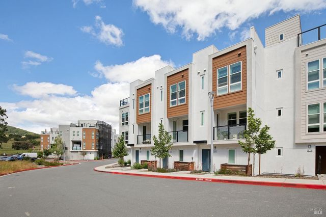 218 Verandah Ave, Novato, CA 94945