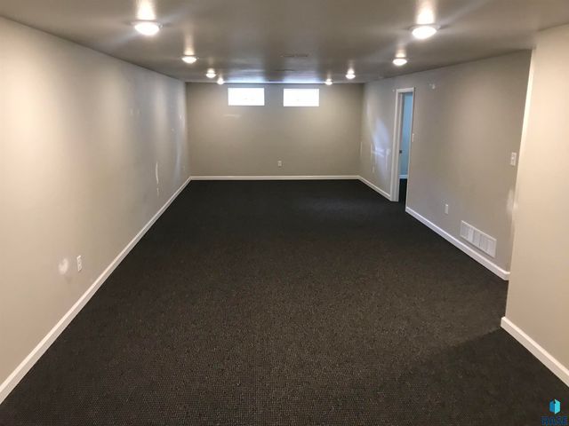 4013 S Drexel Dr Drive, Sioux Falls, SD 57106