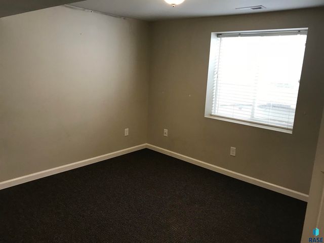 4013 S Drexel Dr Drive, Sioux Falls, SD 57106