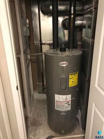 4013 S Drexel Dr Drive, Sioux Falls, SD 57106