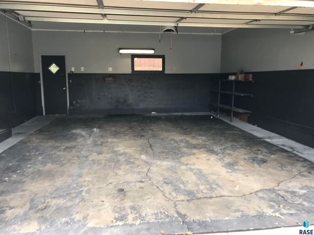 4013 S Drexel Dr Drive, Sioux Falls, SD 57106