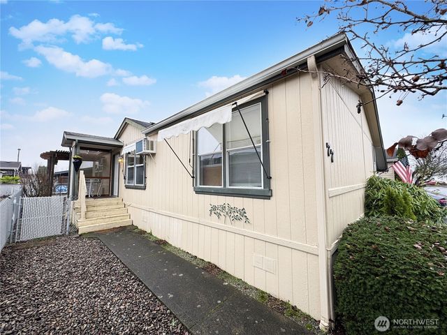 77 Blue Heron Drive, Longview, WA 98632