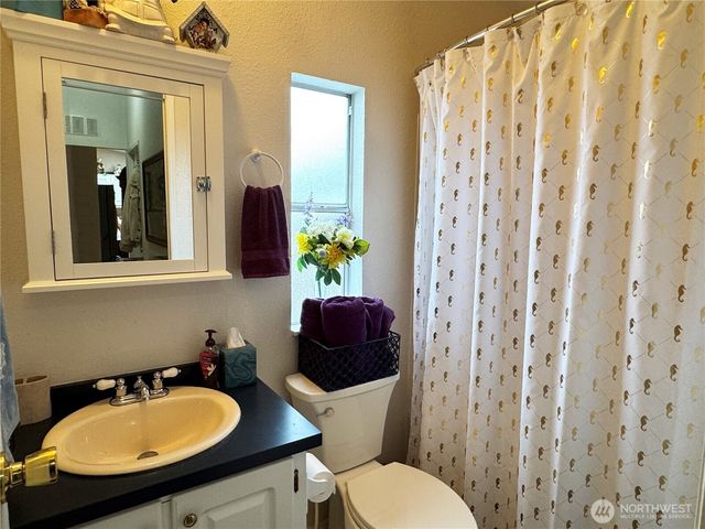 77 Blue Heron Drive, Longview, WA 98632