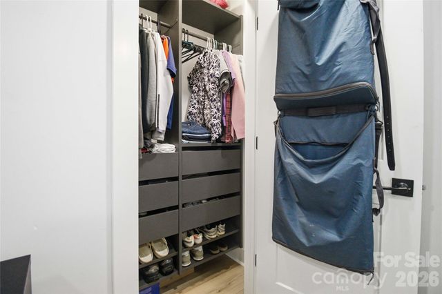 300 Forest Park Road, Matthews, NC 28104