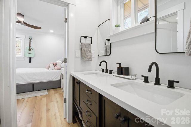 300 Forest Park Road, Matthews, NC 28104