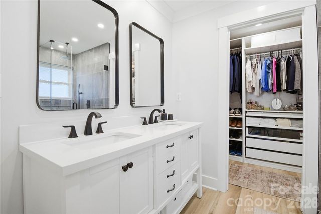 300 Forest Park Road, Matthews, NC 28104