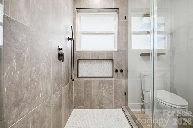 300 Forest Park Road, Matthews, NC 28104