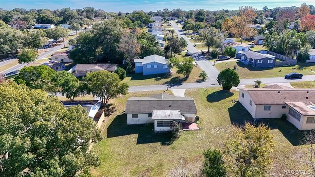 76 S Jefferson Street, Beverly Hills, FL 34465