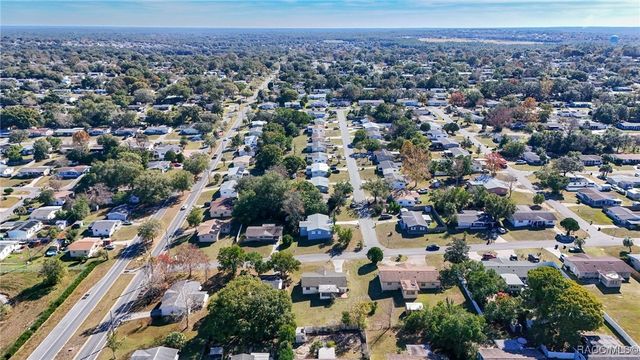 76 S Jefferson Street, Beverly Hills, FL 34465