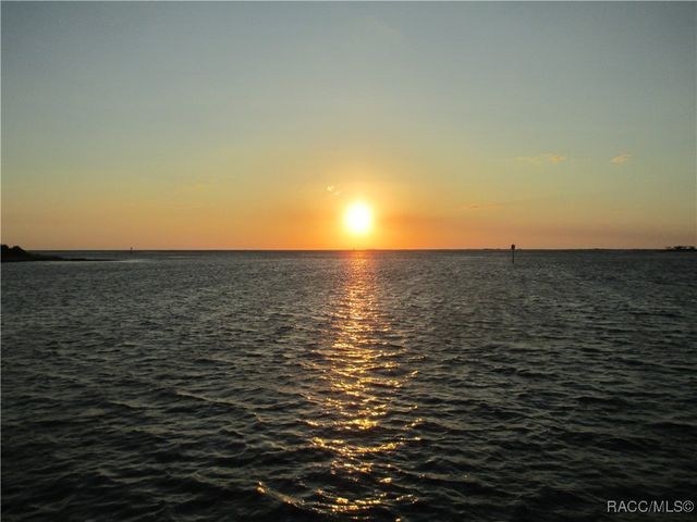 76 S Jefferson Street, Beverly Hills, FL 34465