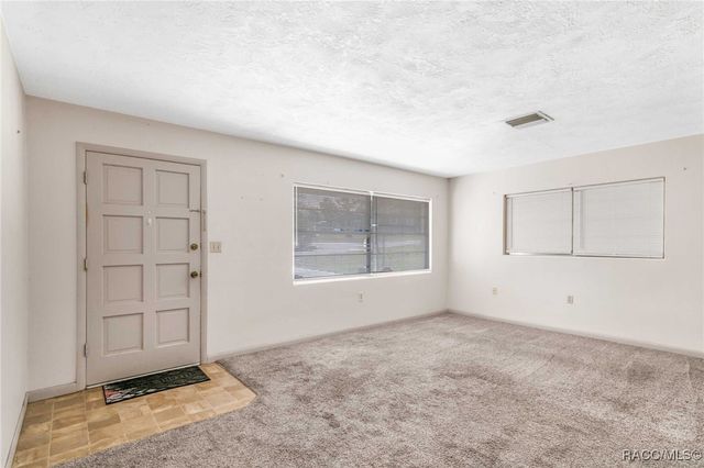 76 S Jefferson Street, Beverly Hills, FL 34465