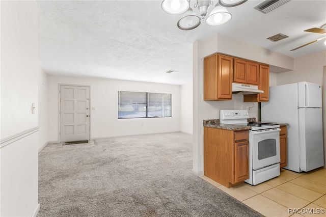 76 S Jefferson Street, Beverly Hills, FL 34465