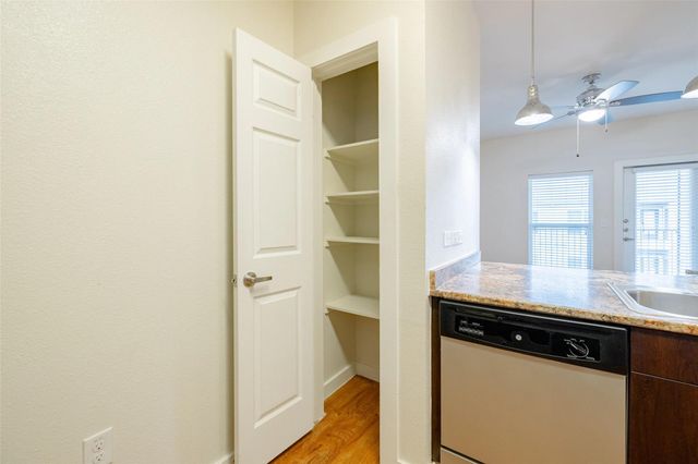 6725 Circle South RD B-1147, Austin, TX 78745