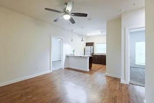 6725 Circle South RD B-1147, Austin, TX 78745