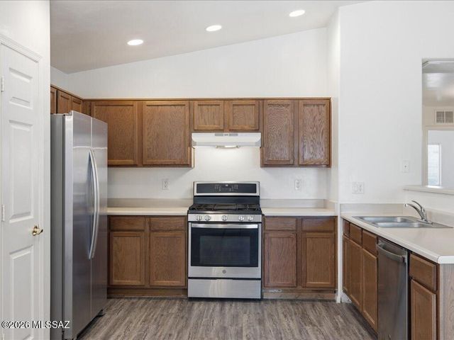 5180 S Via Noche Buena, Tucson, AZ 85706