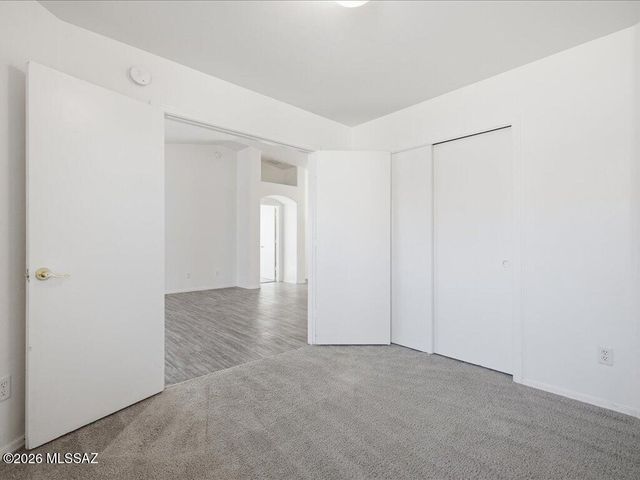 5180 S Via Noche Buena, Tucson, AZ 85706