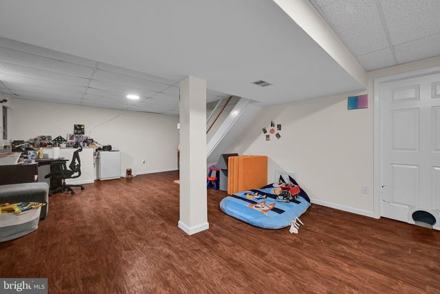 387 ONEIDA DR, Reading, PA 19608