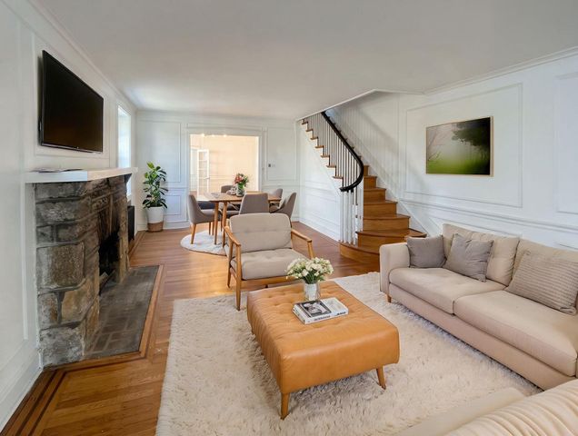 826 E DORSET ST, Philadelphia, PA 19119