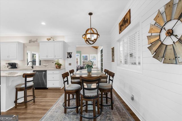2638 Waters Edge Drive, Gainesville, GA 30504