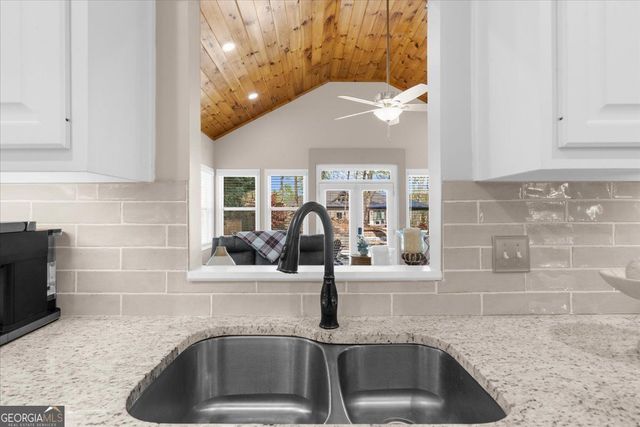 2638 Waters Edge Drive, Gainesville, GA 30504