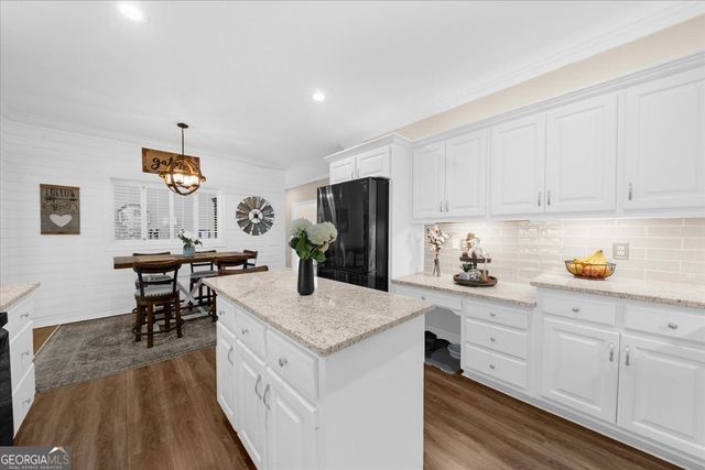 2638 Waters Edge Drive, Gainesville, GA 30504