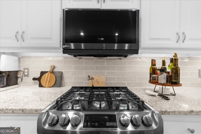 2638 Waters Edge Drive, Gainesville, GA 30504