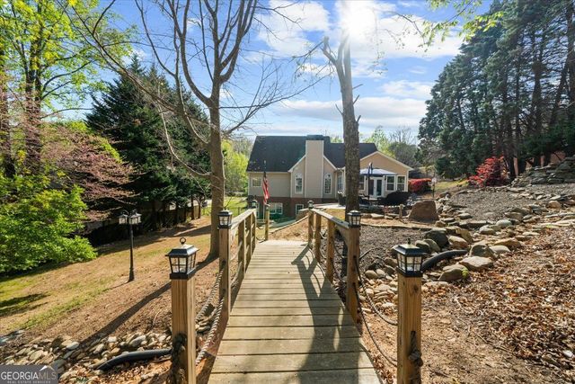 2638 Waters Edge Drive, Gainesville, GA 30504