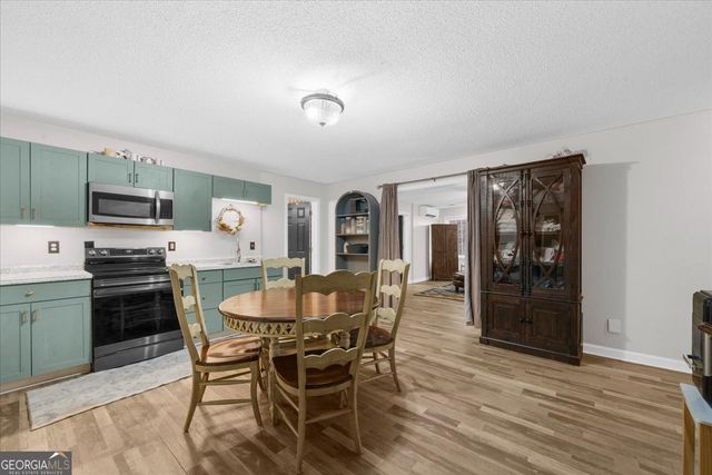 2638 Waters Edge Drive, Gainesville, GA 30504
