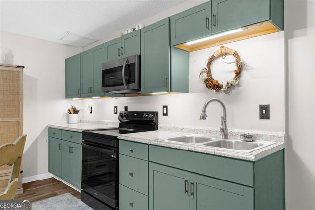 2638 Waters Edge Drive, Gainesville, GA 30504