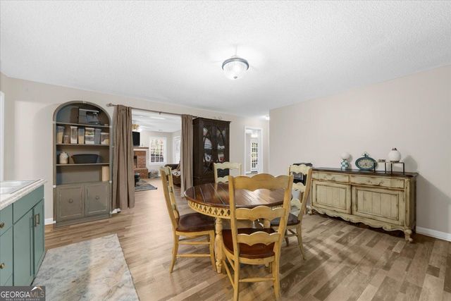 2638 Waters Edge Drive, Gainesville, GA 30504